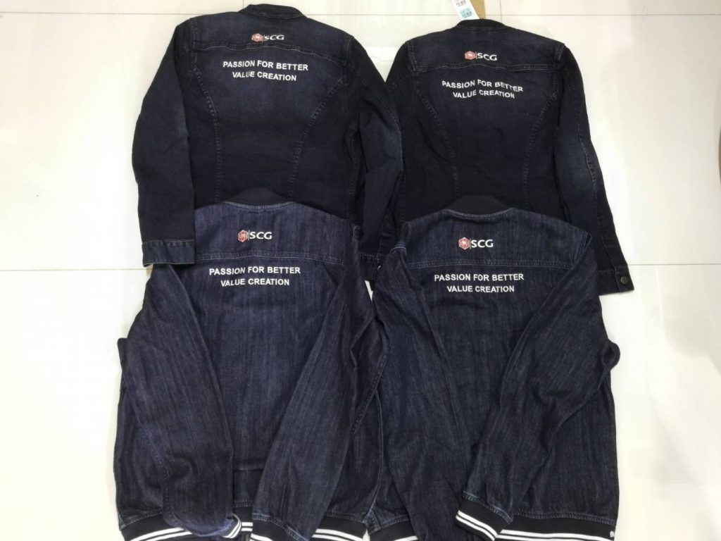 รับปักเสื้อแจ็คเก็ตยีนส์