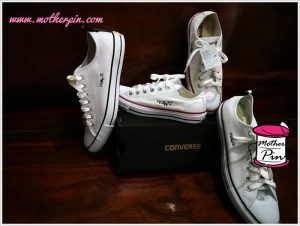 รับปักรองเท้าผ้าใบ converse