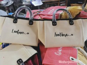 ผลงานกระเป๋าปักดาว