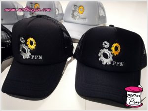 งานปักหมวกบริษัทจำนวนมาก