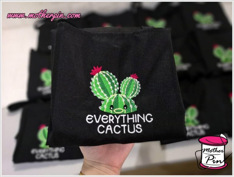 รับปักผ้ากันเปื้อน ลายการ์ตูน Everything Cactus