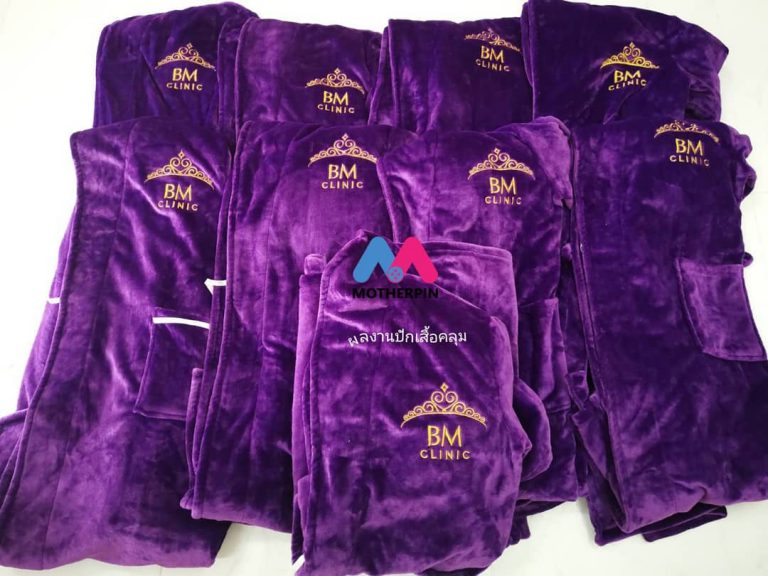 งานปักเสื้อคลุม BM CLINIC