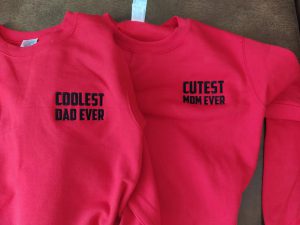 งานปักเสื้อสเวตเตอร์