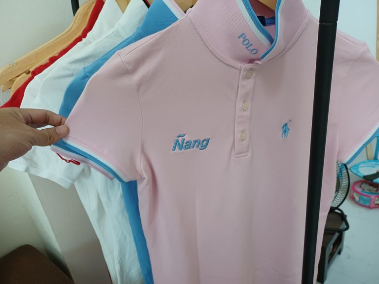 ปักเสื้อกอล์ฟผู้หญิง