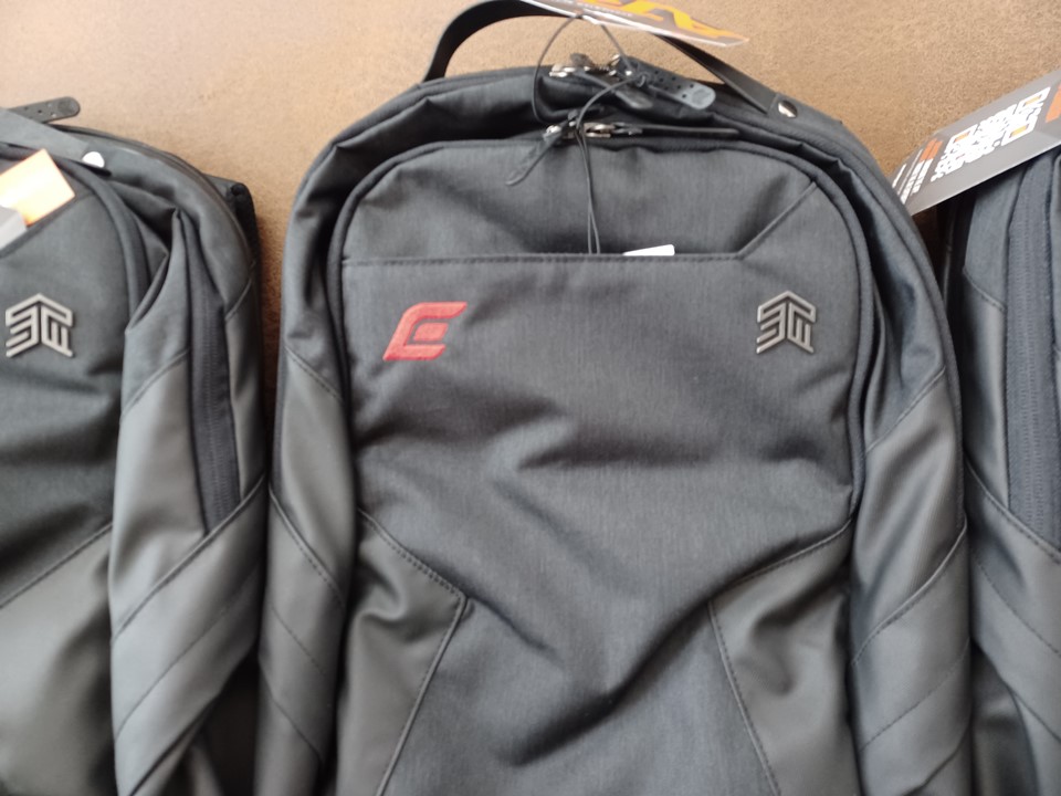 รับปักกระเป๋าโน๊ตบุ๊ค