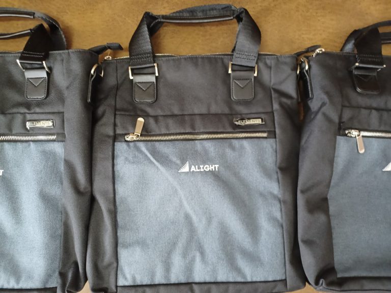 ปักกระเป๋าสายข้าง-messenger-bag
