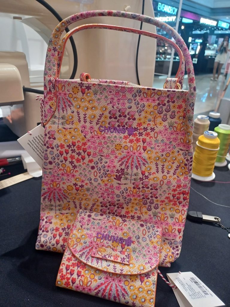 ปักกระเป๋าcathkidston