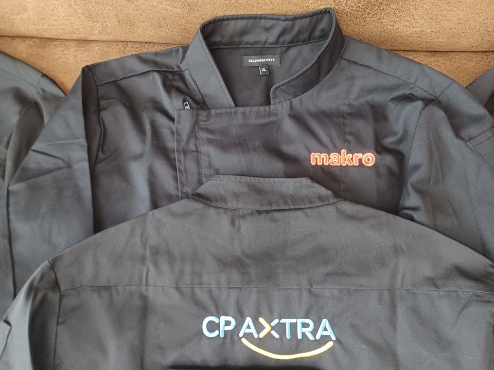 ปักเสื้อกุ๊ก