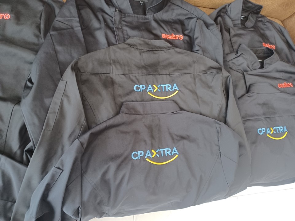 ปักเสื้อกุ๊ก