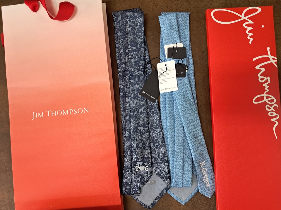 รับปักเนคไท