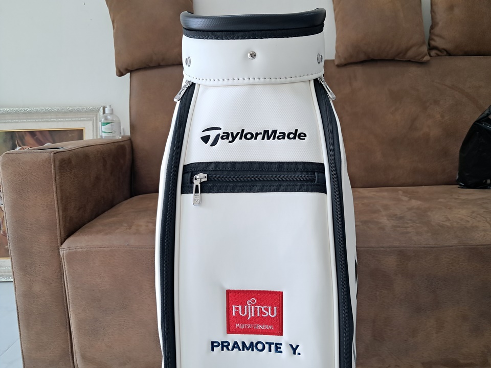 ปักถุงกอล์ฟ-taylormade