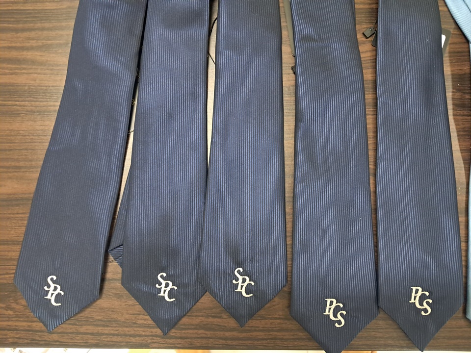 ปักเนคไท