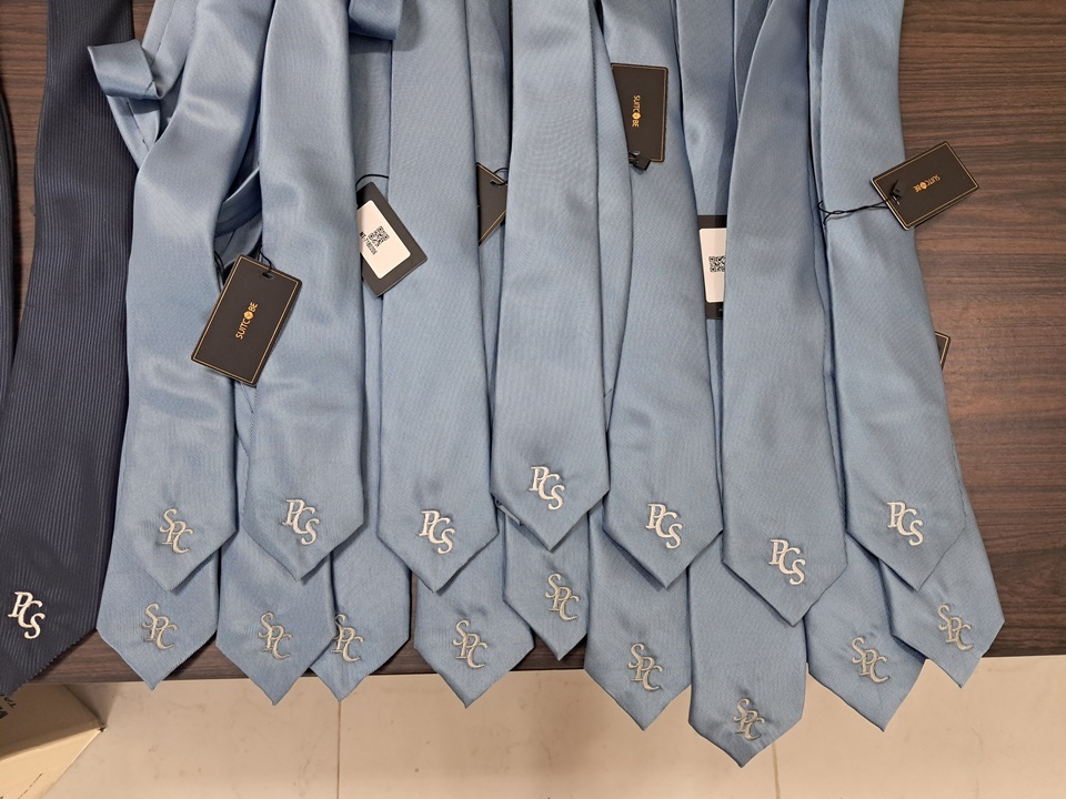 รับปักเนคไท