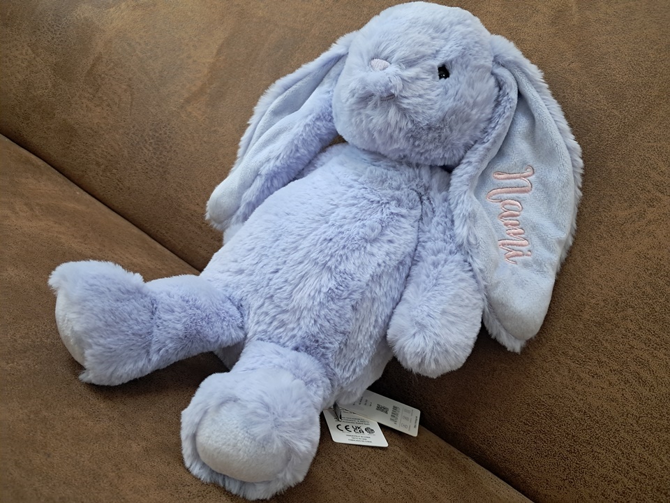 ปักตุ๊กตากระต่าย-McHugs