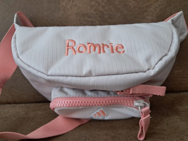 รับปักกระเป๋าคาดเอว