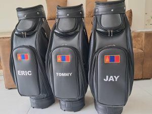 ปักธงชาติถุงกอล์ฟ