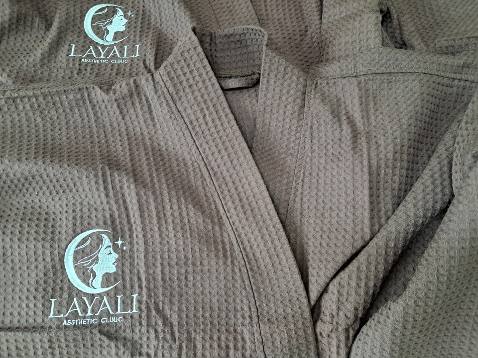 ปักชุดคลุมคลินิค